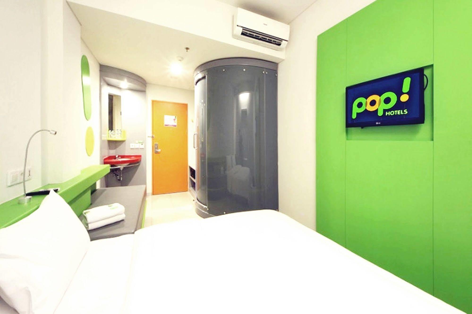 Pop! Hotel Airport Jakarta Tangerang Exteriör bild